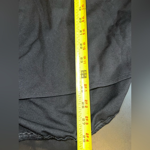 Cabi Swanky Black Tunic women’s top size Medium EUC - Picture 7 of 7